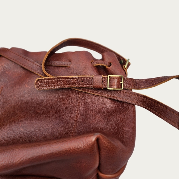 Portland Leather Brown Crossbody BUCKET Bag with Soft Silhouette, EUC - Picture 14 of 16